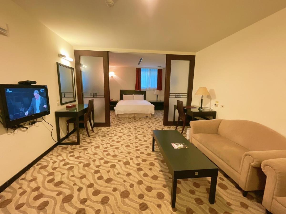 Herkang Hotel Taichung Eksteriør billede