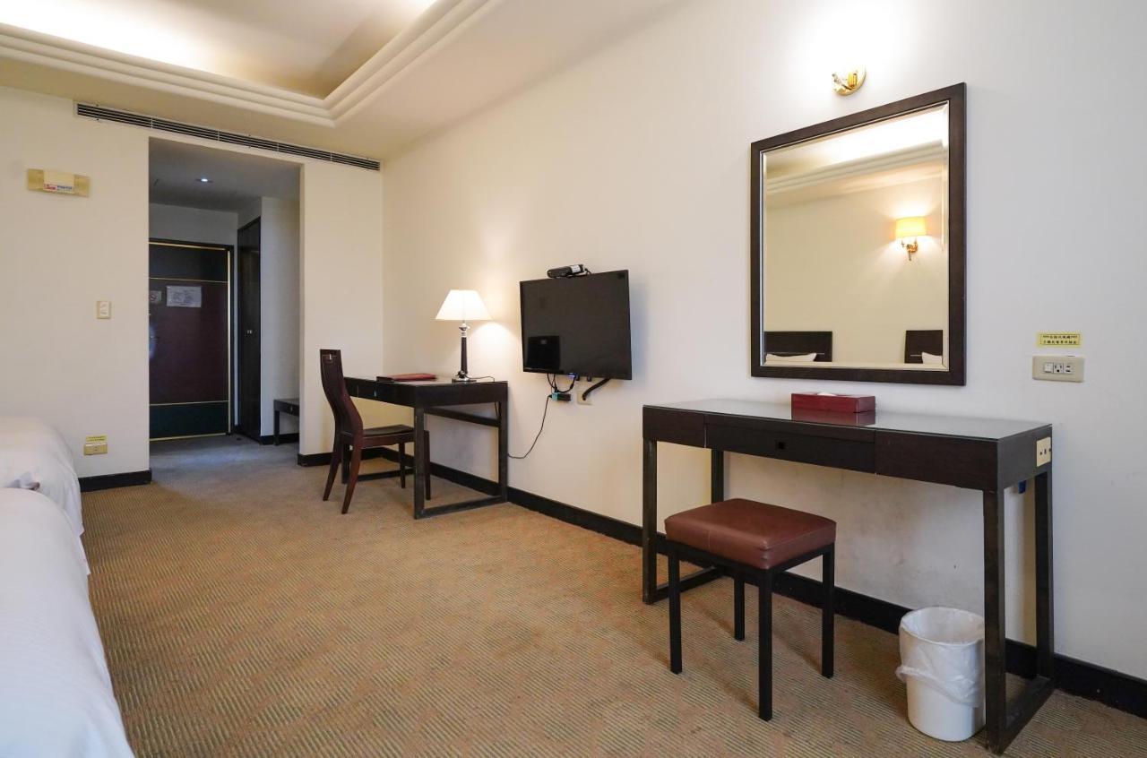 Herkang Hotel Taichung Eksteriør billede