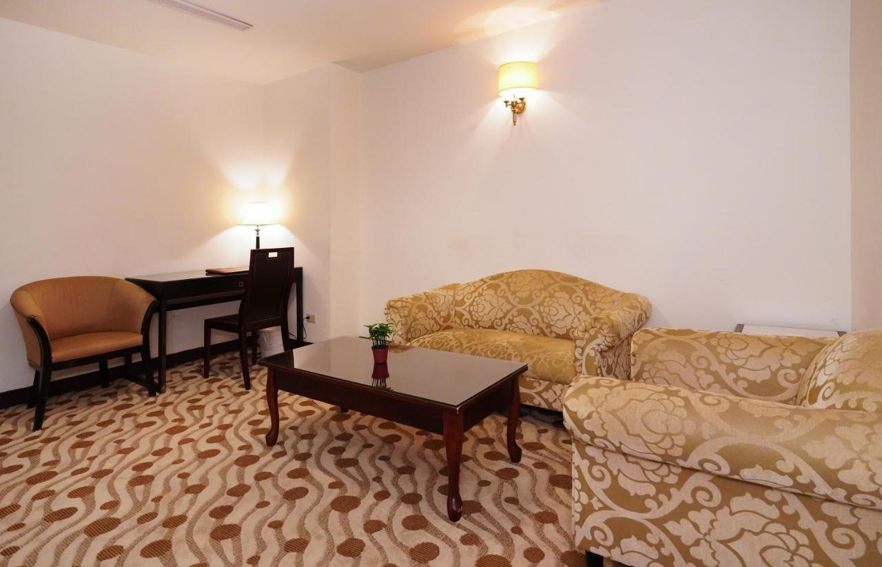 Herkang Hotel Taichung Eksteriør billede